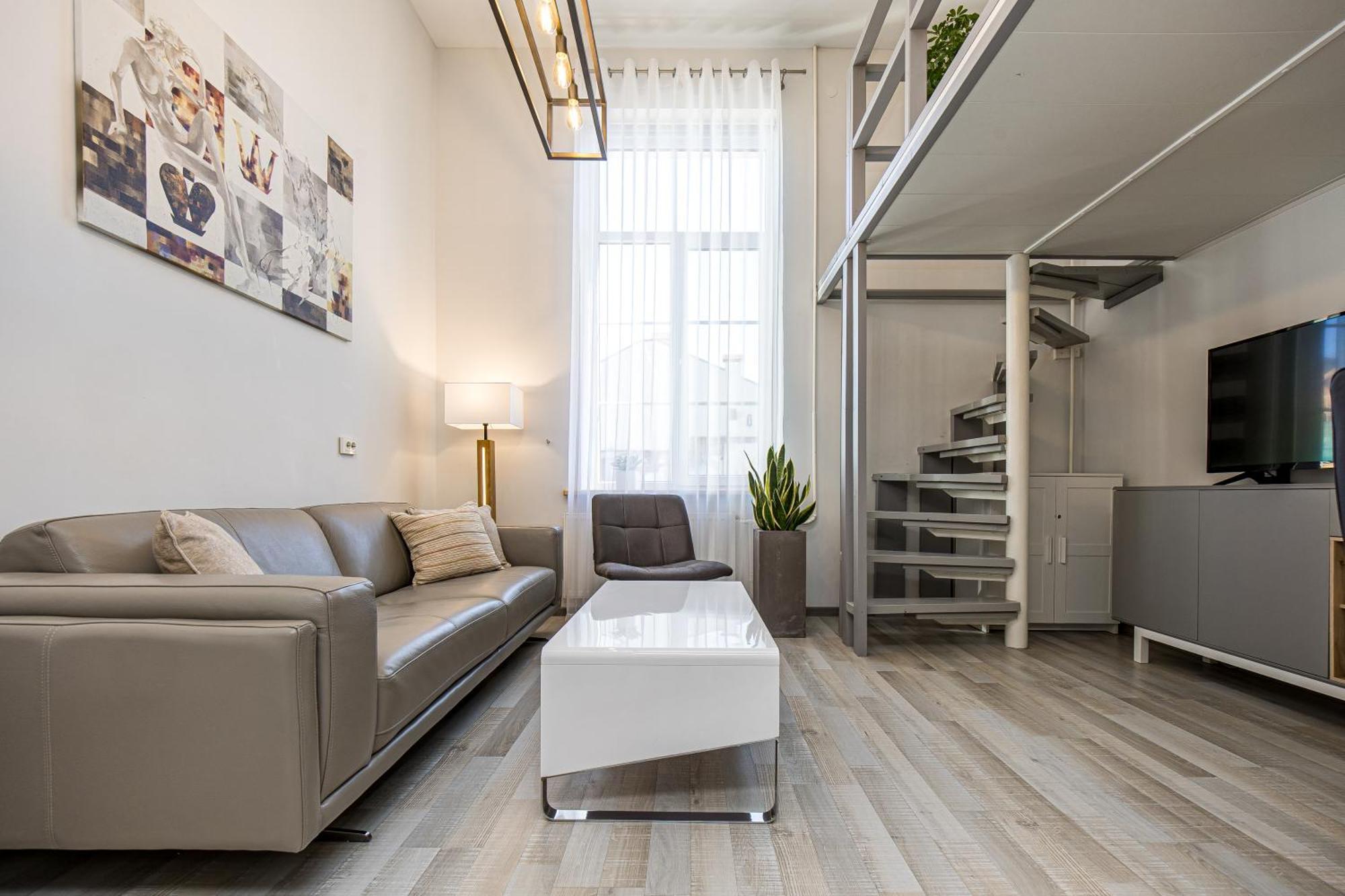 Loft Apartment In Klaipeda Oldtown Bagian luar foto